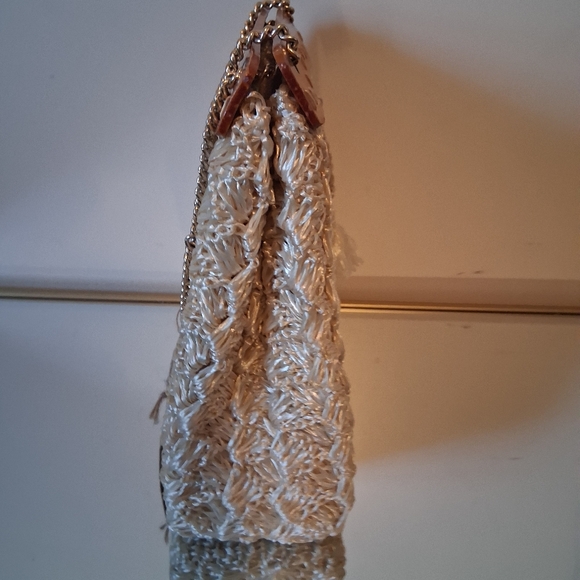 Rare Handcrafted Boho Cream and Tan Woven Summer Bag with Gold Chain Strap - Picture 3 of 10